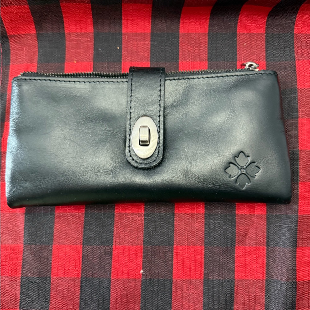 Patricia Nash leather wallet